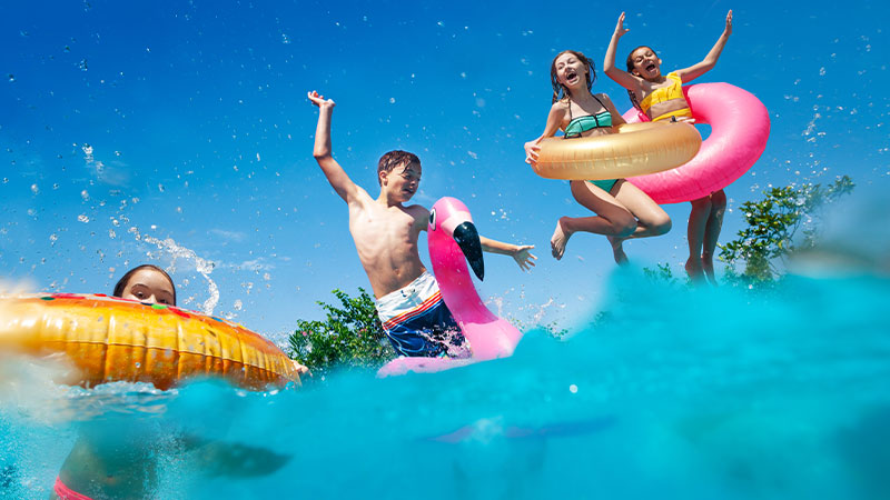 Divertirsi in piscina